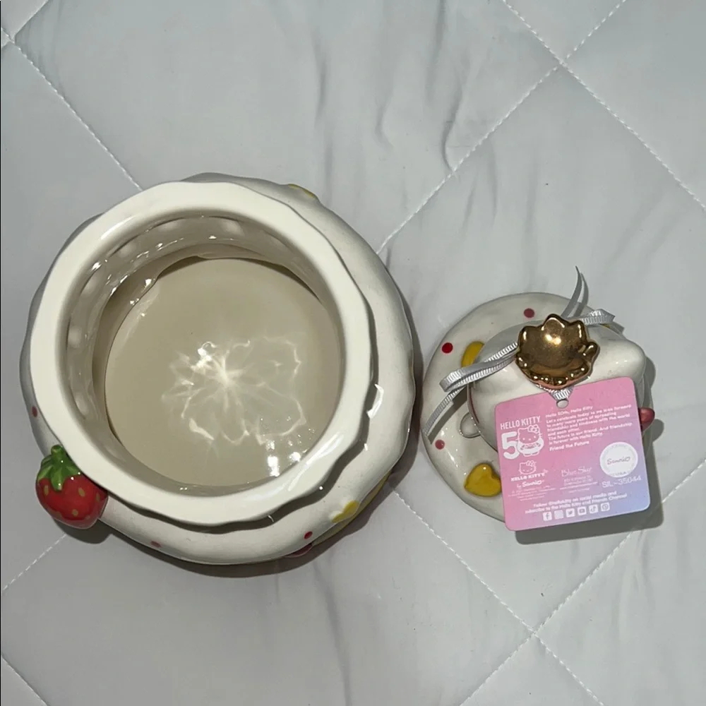Hello Kitty add touch